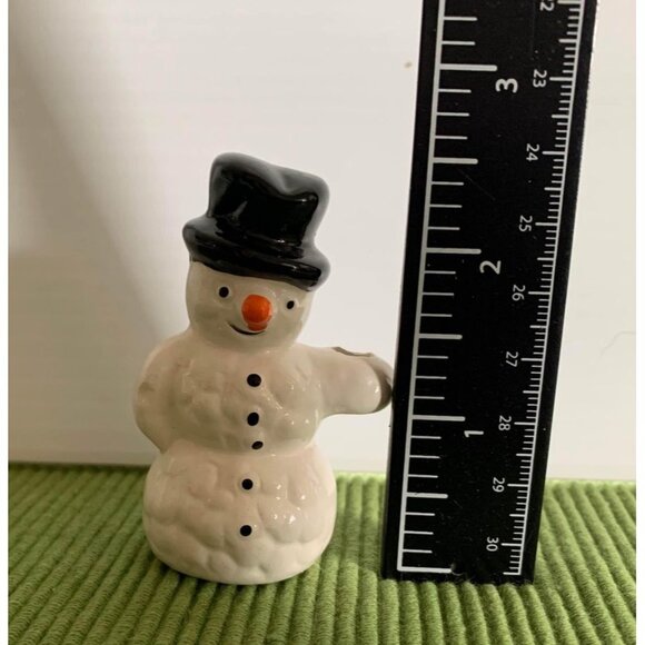 Department 56 Snow Village Snowman with Broom - Picture 8 of 9